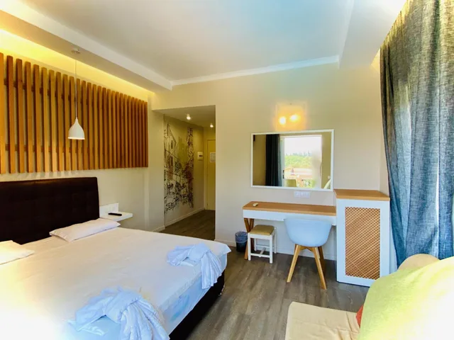 غرفة بسرير مزدوج أو سريرين منفصلين بإطلالة على الحديقة، Paloma Blanca Hotel 7/10