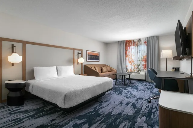 غرفة بسرير كينج مع أريكة، Fairfield Inn Suites Chattanooga South East Ridge 3/5