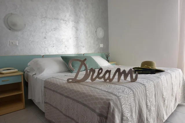 Room, Double or Twin Bed, Hotel Jumbo 4/5