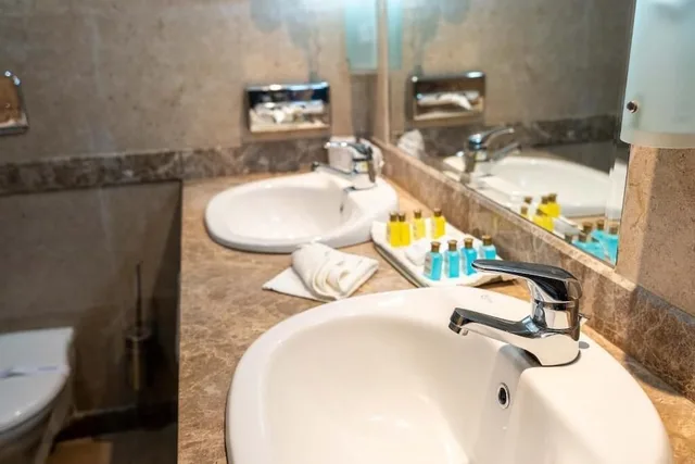 غرفة ديلوكس بسريرين منفصلين بإطلالة على النهر، Aracan Eatabe Luxor Hotel 6/8