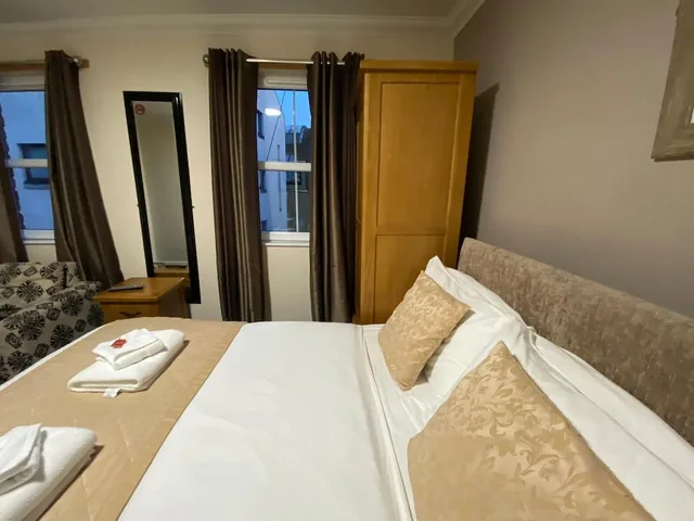 Standard, Double Bed, Waverley Guest House 1/4