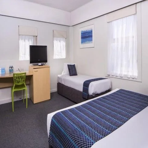 غرفة ثلاثية، Willis Wellington Hotel 2/6