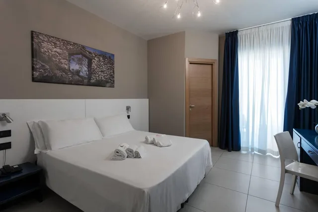 غرفة قياسية بسرير مزدوج أو سريرين منفصلين، Belvedere Torre Dell Orso Hotel 2/10