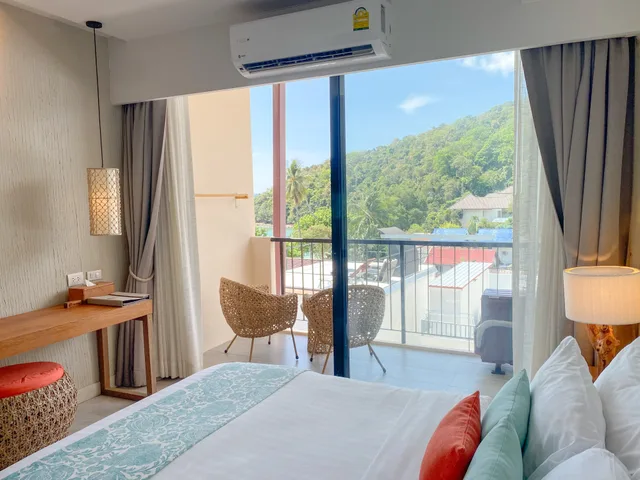 غرفة ديلوكس بشرفة، Bandara Beach Resort, Phuket 11/17