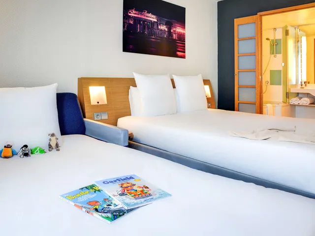 Superior, Family, Multiple Beds، Novotel Paris Suresnes Longchamp 4/10