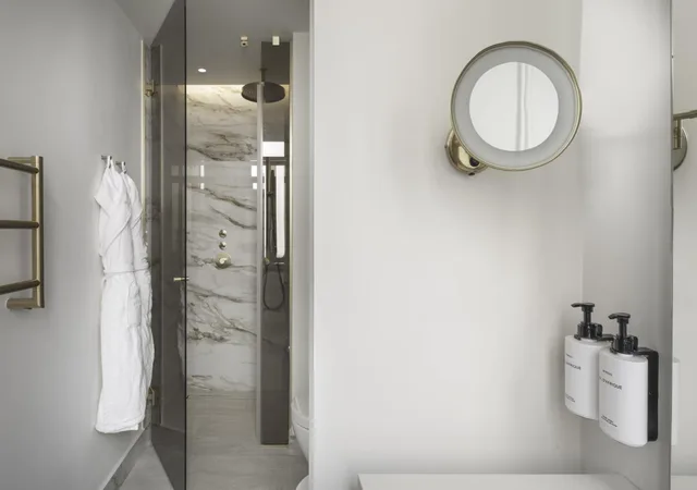 1 Bedroom, Suite, Single Bed, City Side, Balcony، Intercontinental Hotels Rome Ambasciatori Palace 5/5