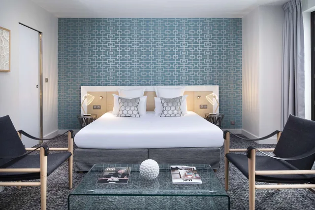 جناح جونيور بسريرين منفصلين مع أريكة، Hotel Paris Bastille 5/10