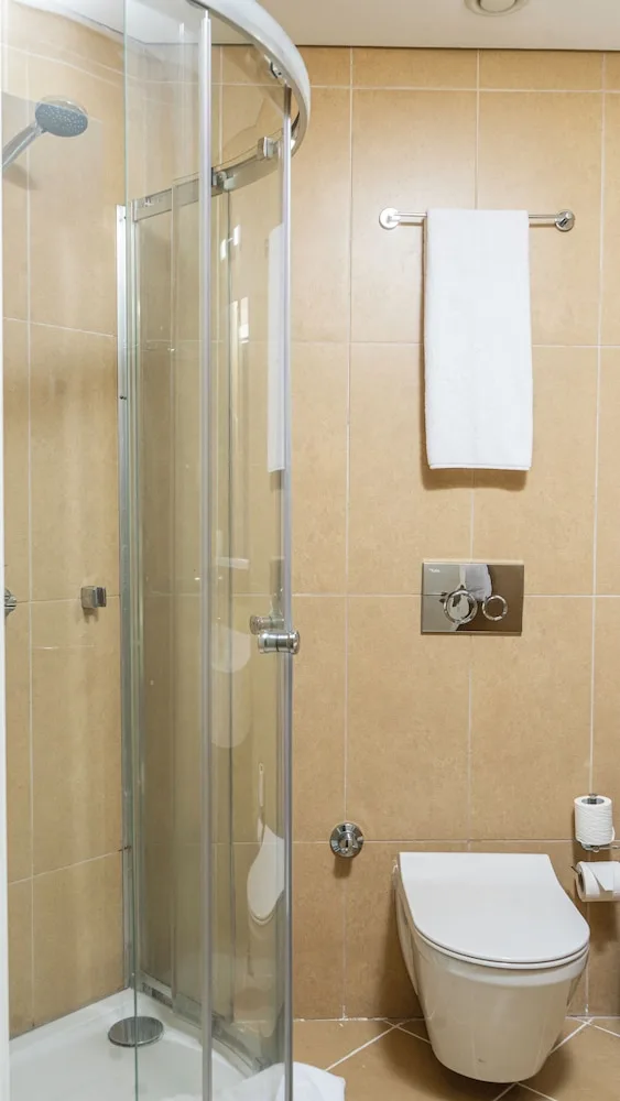 Standard, Queen Bed, Dunia Hotel Bamako ACI 2000 5/5