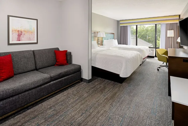 غرفة ديلوكس بسريرين مزدوجين مع أريكة، Hampton Inn Richmond Mechanicsville 6/9