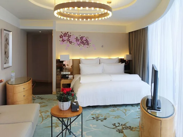 Deluxe, King Bed, Executive Level، Pullman Linyi Lushang 4/7