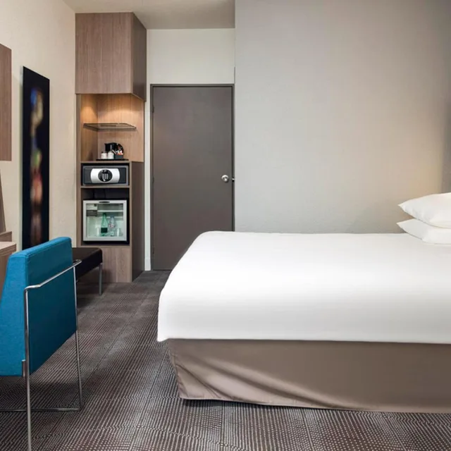 غرفة تنفيذية بسرير كوين مع أريكة، Novotel Paris Rueil-Malmaison 9/10
