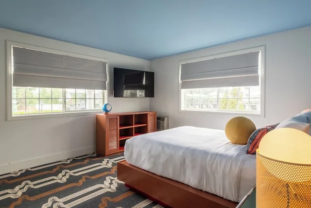 2 Bedrooms, Suite, 2 Queen Beds, Sofa, Ogunquit Hotel 1/10