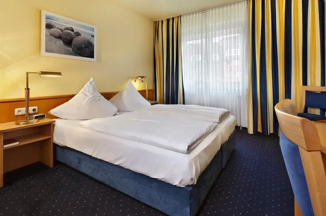 غرفة قياسية مفردة، Tryp by Wyndham Luebeck Aquamarin 6/7