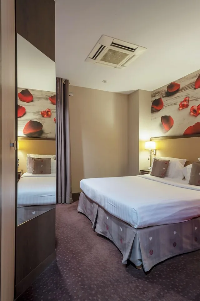 غرفة قياسية بسريرين منفصلين، Hotel Elysa Luxembourg 1/4