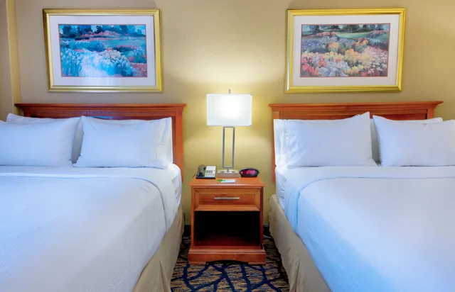 غرفة قياسية بسرير فردي، Holiday Inn Gainesville-University Ctr 2/5