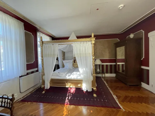 جناح سوبيريور، Bahnhof Balingen Hotel 2/6
