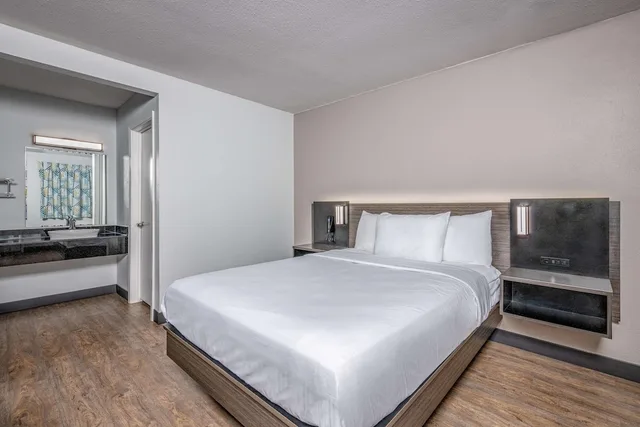 غرفة قياسية بسرير كوين، Motel6 Euless, TX - Dallas 1/4
