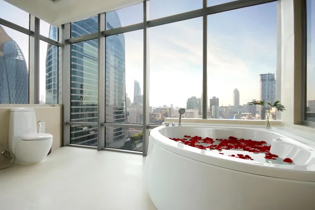 2 Bedrooms, Royal, Duplex, Grand, Pea, Suite، Sivatel Bangkok 1/1