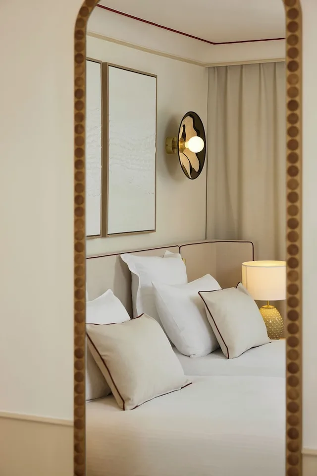 غرفة ديلوكس بسريرين منفصلين بإطلالة على المسبح، Grand Hotel Roi Rene Aix - MGallery Collection 4/5