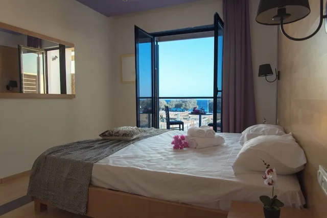 غرفة قياسية بسرير مزدوج بإطلالة على المسبح، Gennadi Seaside Resort 2/2