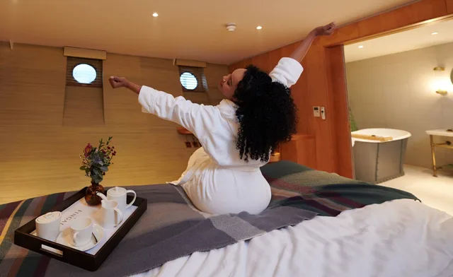 دوبلكس فاخر بسرير كينج، Fingal A Luxury Floating Hotel 1/2