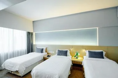 غرفة سوبيريور ثلاثية بثلاثة أسرّة، Raia Hotel Kota Kinabalu 1/4