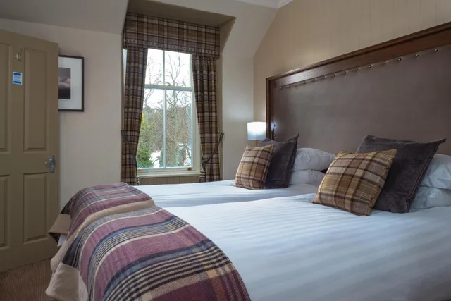 Classic, Triple, Cairngorm Hotel 2/2