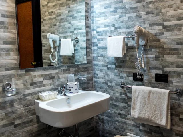 غرفة بسرير مزدوج أو سريرين منفصلين، Hotel Scigliano 8/10