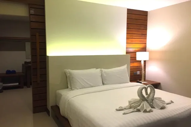 Grand, Deluxe, King Bed, Pool and Sea View، Samui Mermaid Resort 2/4
