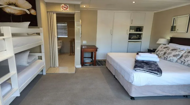 غرفة عائلية بسرير كينج وسريرين منفصلين، Tri-Angle B&B and Guesthouse 3/9