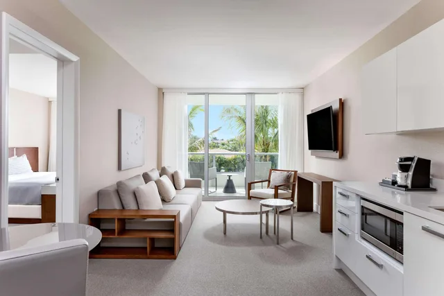 جناح بسرير كينج بشرفة بغرفة نوم واحدة، The Altair Hotel Bay Harbor Miami 2/3