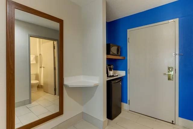 غرفة بسرير كوين لذوي الإعاقة، Holiday Inn Express Cincinnati North - Monroe 4/5