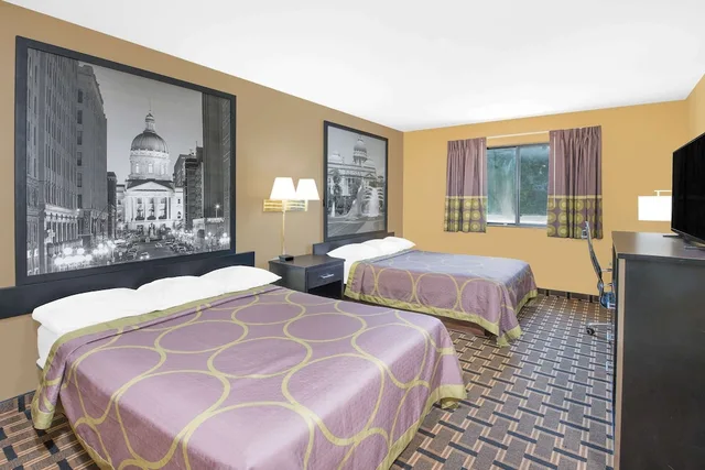 غرفة قياسية بسريرين كوين، Super 8 By Wyndham Terre Haute 3/9