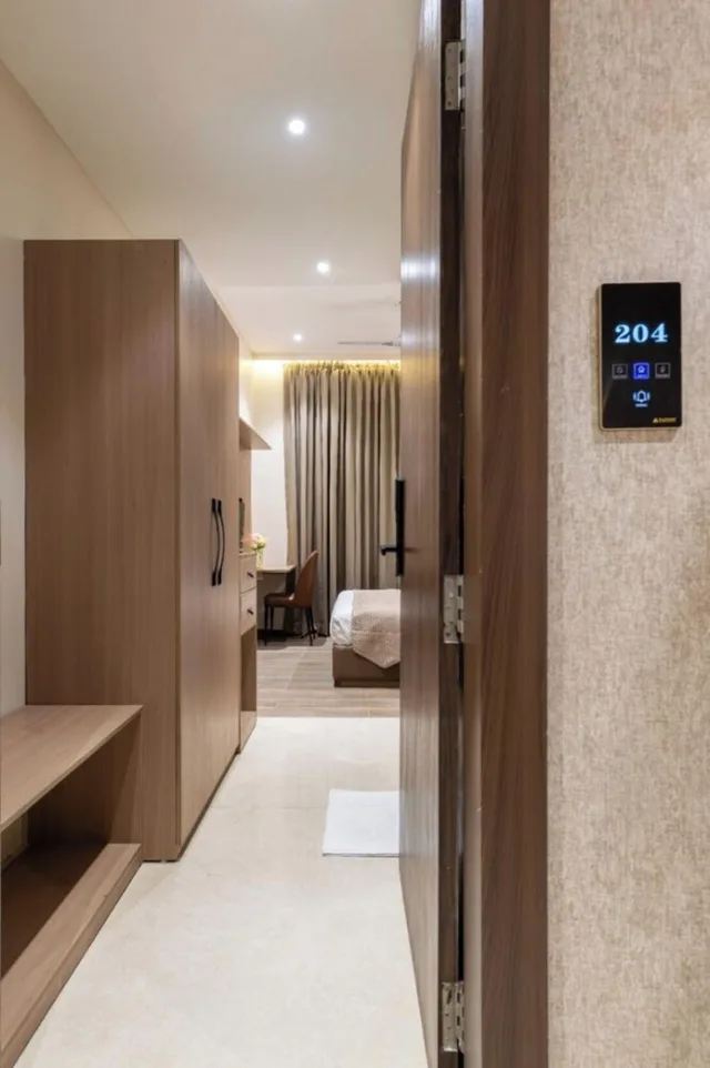 Hotel Kingsway، رايبور 25/40