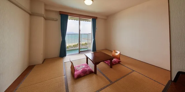 غرفة يابانية غربية بسريرين منفصلين بإطلالة على البحر، Miyuki Hamabaru Resort 8/10