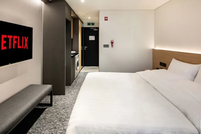 غرفة قياسية بسرير كوين، Icheon J Hotel 2/5