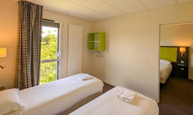 غرفة بسرير مزدوج أو سريرين منفصلين، The Originals City, Hotel La Verriaire, Cholet Sud 6/10