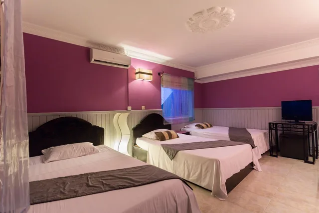 غرفة ديلوكس ثلاثية، Le Tigre Hotel 1/4