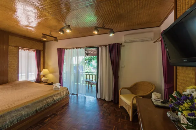 Mezzanine، Coral Hotel Bangsaphan 1/1