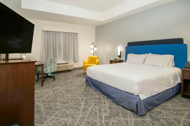 غرفة بسرير كينج لذوي الإعاقة، Hampton Inn West Monroe 1/5