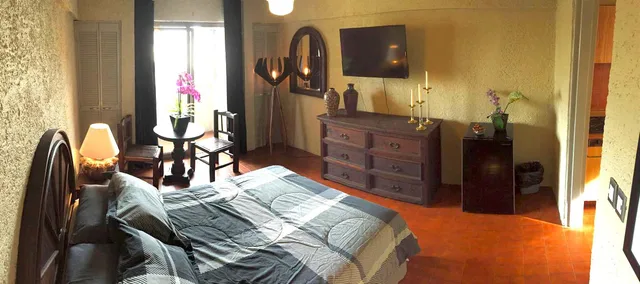 Suite, Single, Aurora Suites 2/2