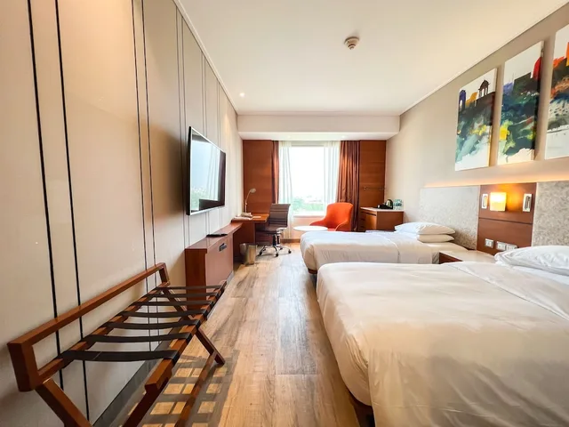 Room, Twin Beds, Hyatt Centric Janakpuri New Delhi (ex. Piccadily Janakpuri) 1/4