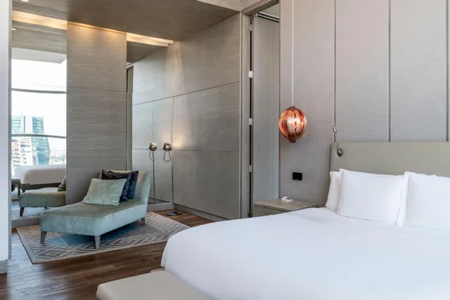 جناح رئاسي بسرير كينج مع دخول الصالة، Medellin Marriott Hotel 1/9