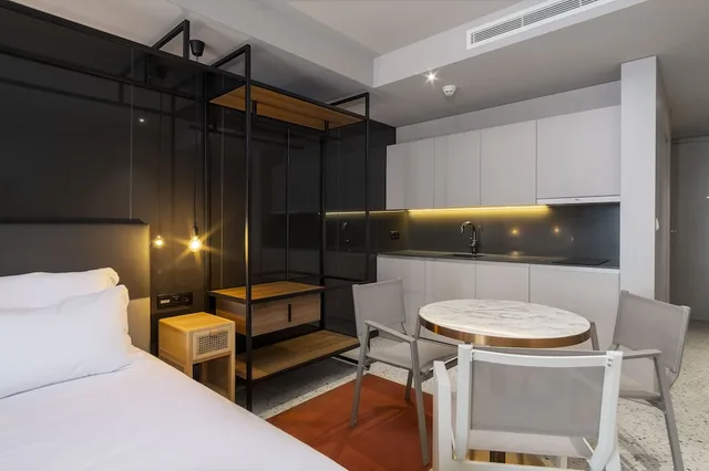 Ocean, Studio, Twin Beds، NEXT by Savoy Signature 3/3