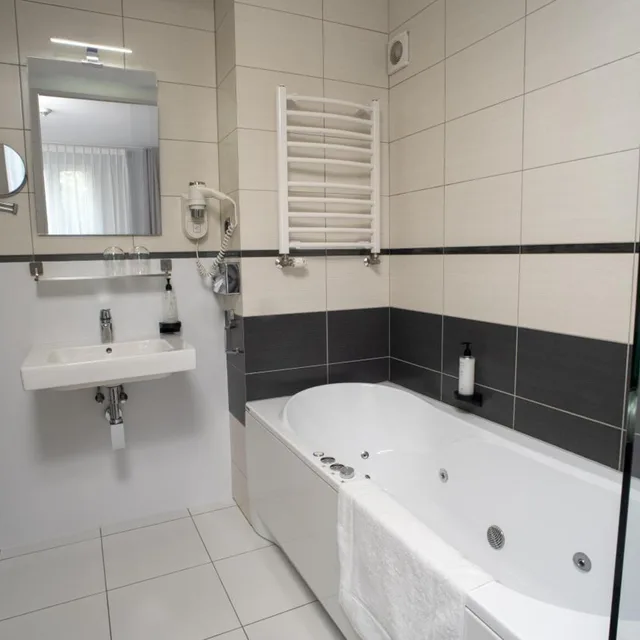 شقة، B&B HOTEL Piotrkow Trybunalski 8/10