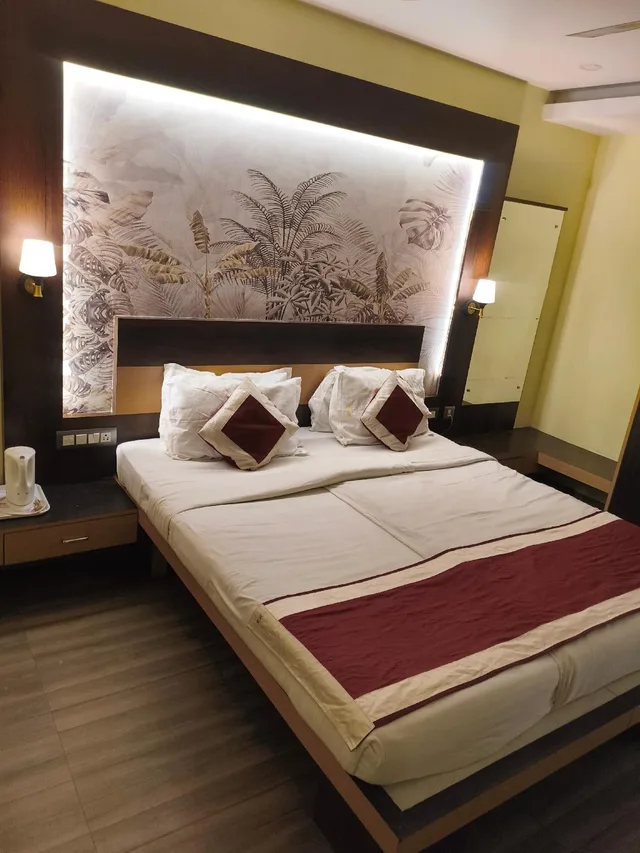 غرفة كلوب، Sapphire Plaza 2/3