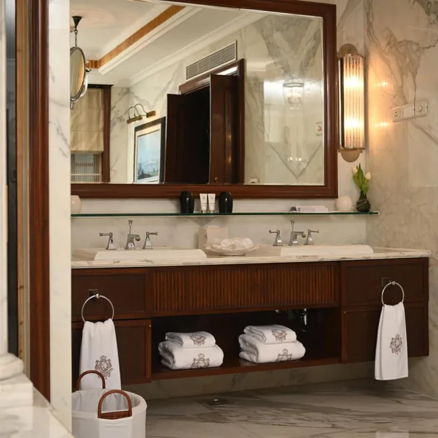 جناح، The Imperial New Delhi 4/7