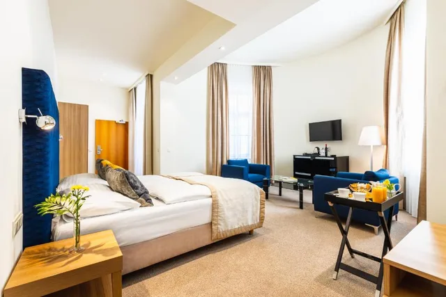 جناح جونيور، Hilight Suites Hotel 2/4