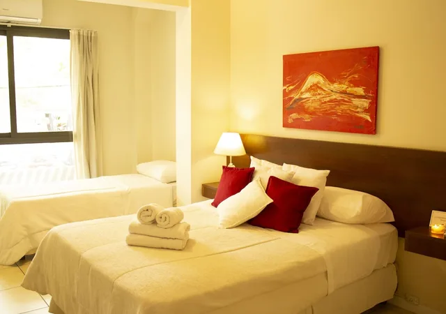 شقة بسرير كوين وسريرين منفصلين بغرفة نوم واحدة، Uvas Apart Hotel 1/3
