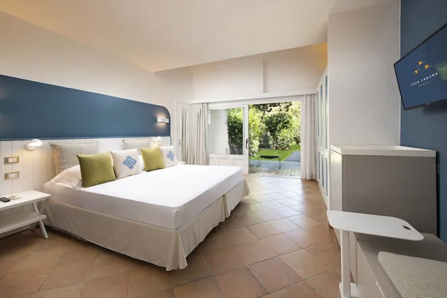 Pool, Double Bed، Chia Laguna - Hotel Village 1/13
